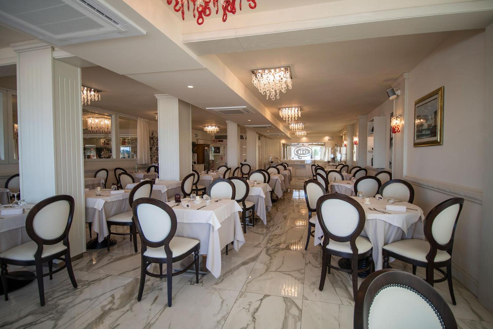 Hotel Orchidea Червія Екстер'єр фото