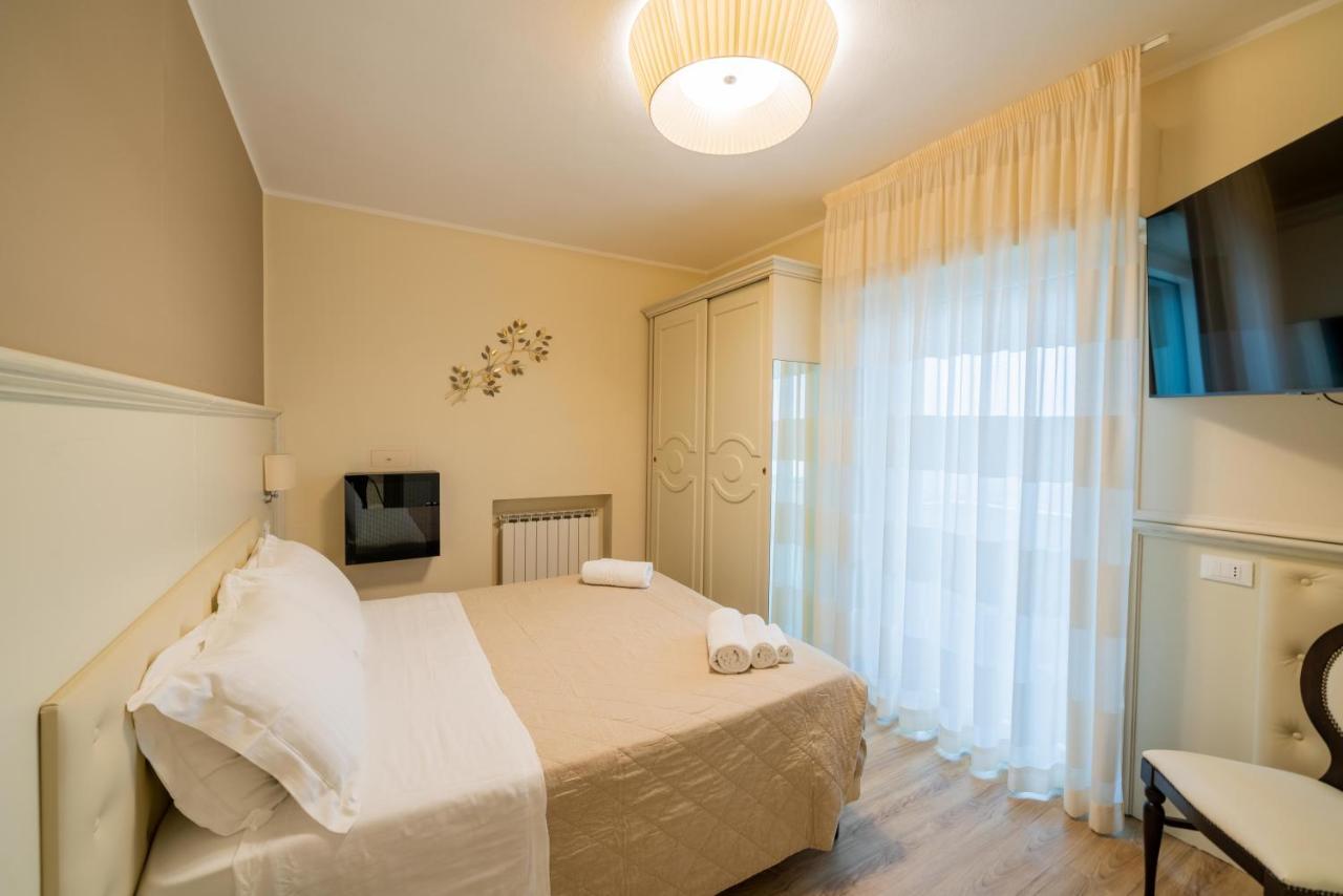 Hotel Orchidea Червія Екстер'єр фото
