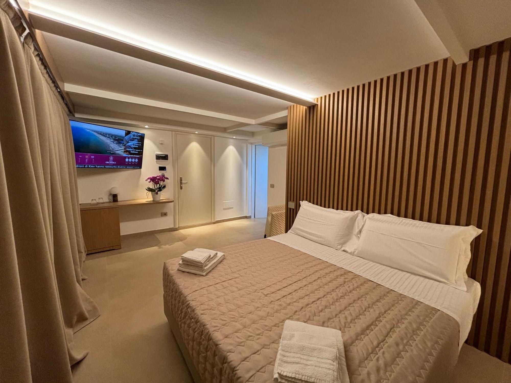 Hotel Orchidea Червія Екстер'єр фото